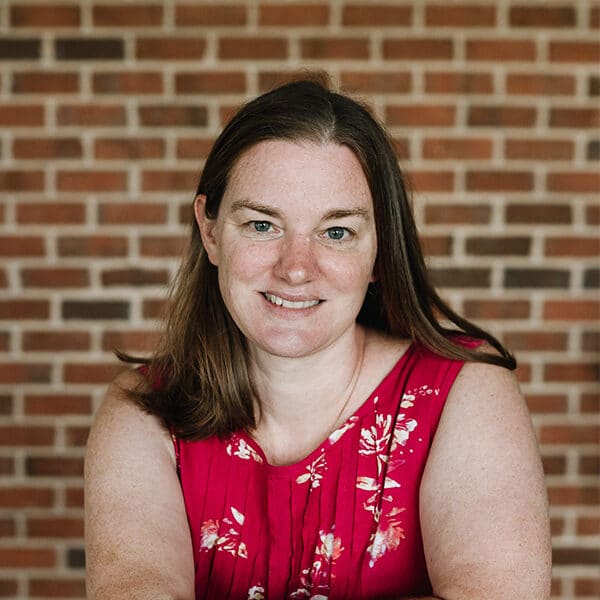 Lori Clark Headshot